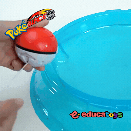 PokéBlade Pikachu con Lanzador Pokébola